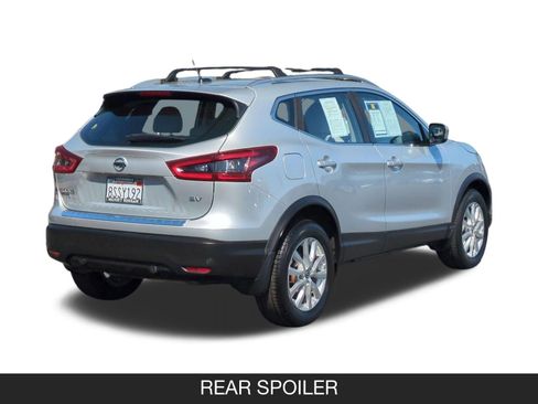 Used 2020 Nissan Rogue Sport SV FWD image 9