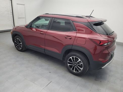 Used 2025 Chevrolet TrailBlazer LT image 3