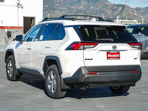 New 2025 Toyota RAV4 XLE image 5