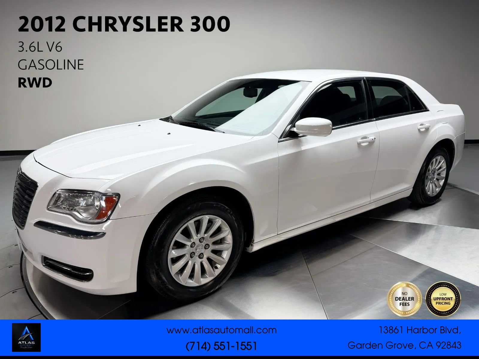 Used 2012 Chrysler 300 RWD image 1
