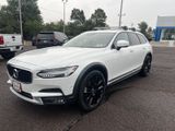 Used 2020 Volvo V90 T6 Cross Country image 3
