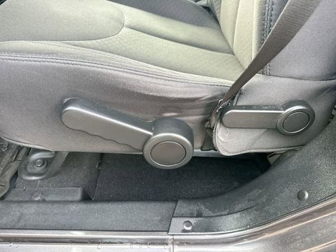 Used 2017 Jeep Wrangler Unlimited Sport image 22