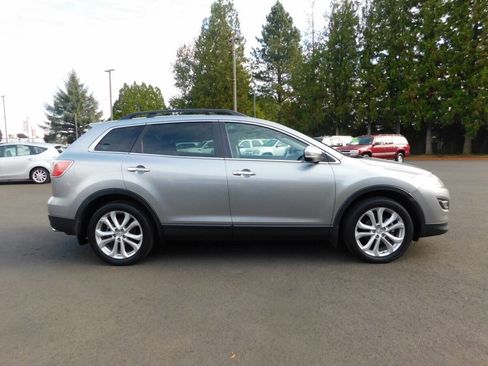 Used 2012 MAZDA CX-9 Grand Touring w/ Moonroof & Bose Audio Pkg image 22