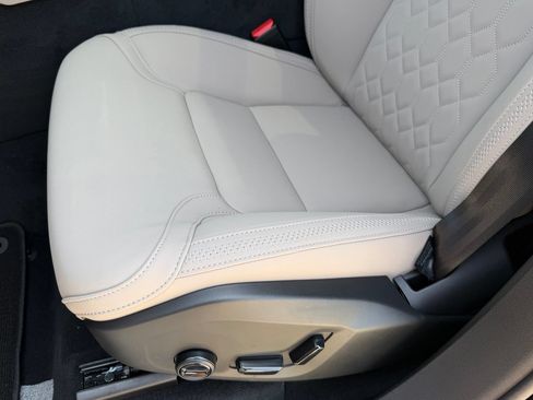 New 2026 Volvo XC90 T8 Plus w/ Protection Package Premier AWD/4WD image 20