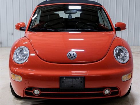 Used 2004 Volkswagen Beetle GLS FWD image 25