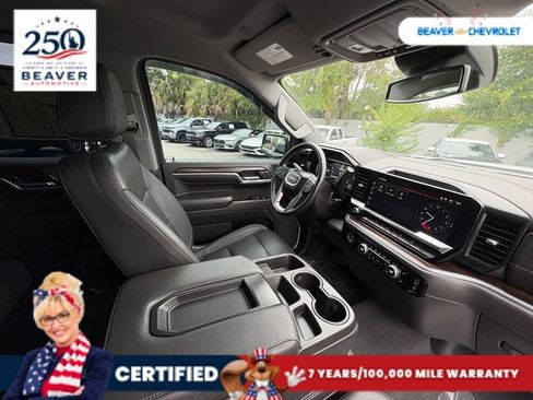 Used 2022 GMC Sierra 1500 SLT w/ X31 Off-Road Package AWD/4WD image 24