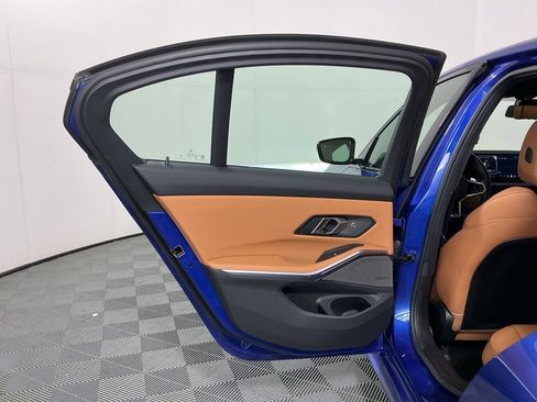Certified 2025 BMW 330i Sedan w/ M Sport Package RWD image 24
