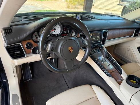 Used 2016 Porsche Panamera 4S w/ Premium Package Plus AWD/4WD image 22