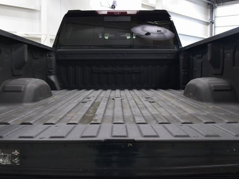 Used 2022 GMC Sierra 3500 Denali w/ Denali Ultimate Package image 20