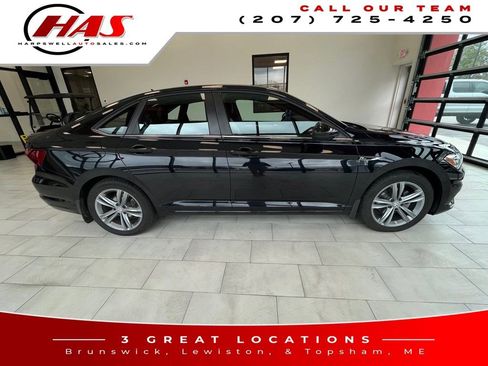 Used 2020 Volkswagen Jetta R-Line FWD image 7