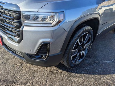 Used 2021 GMC Acadia SLT w/ Elevation Edition image 13