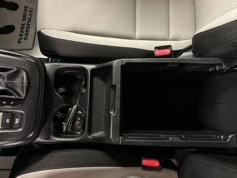 Used 2024 Honda CR-V LX image 19