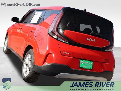 Used 2024 Kia Soul LX w/ Option Group 015 image 3