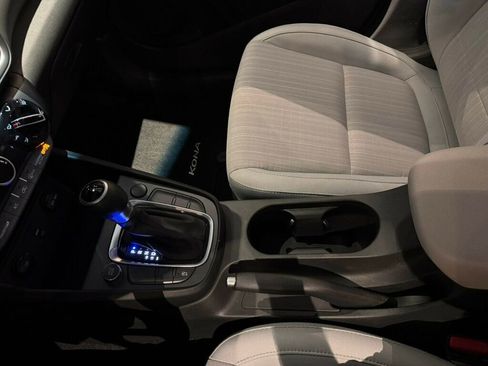 Used 2022 Hyundai Kona SEL FWD image 16