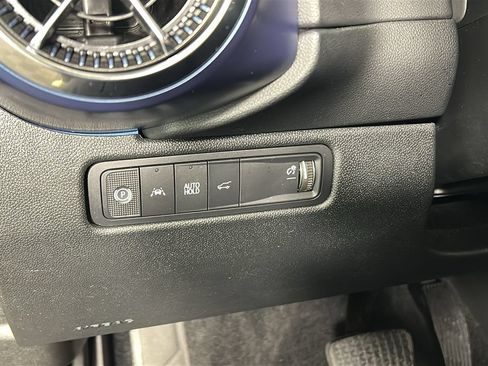 Used 2025 Chevrolet Equinox EV LT FWD image 23
