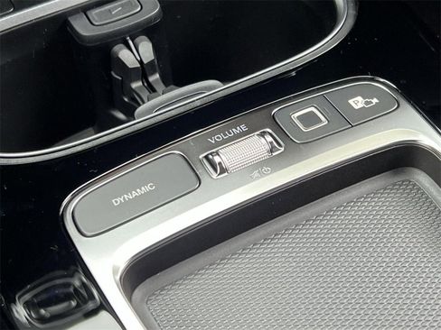 Certified 2025 Mercedes-Benz CLA 250 4MATIC image 31