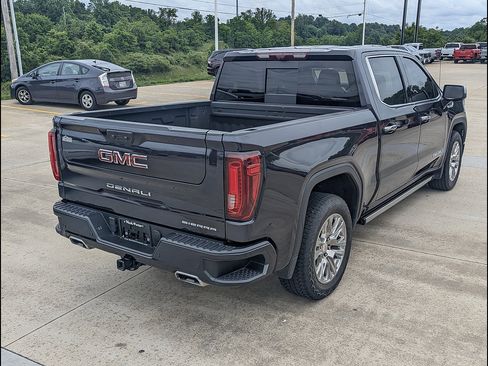 Used 2024 GMC Sierra 1500 Denali w/ Technology Package AWD/4WD image 7