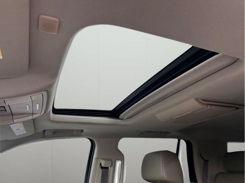 Used 2020 Chevrolet Tahoe Premier RWD image 4