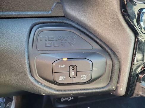 Used 2025 RAM 2500 Big Horn AWD/4WD image 21