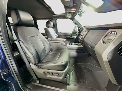 Used 2016 Ford F250 Lariat w/ Lariat Ultimate Package image 31