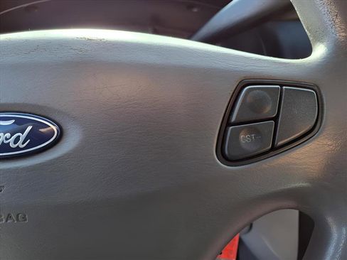 Used 2000 Ford Taurus SES image 8