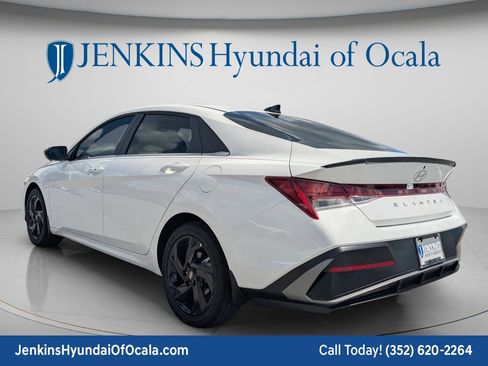 New 2026 Hyundai Elantra SEL Sport FWD image 6