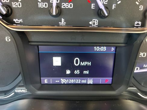 Used 2019 GMC Sierra 1500 AT4 w/ AT4 Preferred Package AWD/4WD image 30