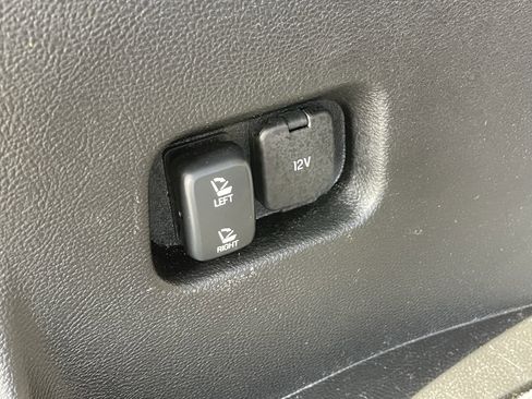 Used 2024 Ford Edge SEL w/ Convenience Package image 7