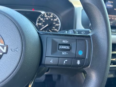 Certified 2023 Nissan Rogue SV image 15