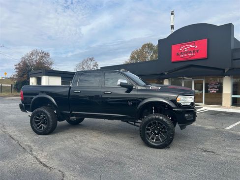 Used 2022 RAM 3500 Laramie AWD/4WD image 1