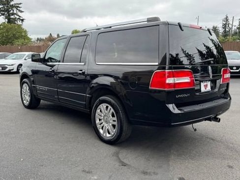 Used 2012 Lincoln Navigator L 4WD image 5
