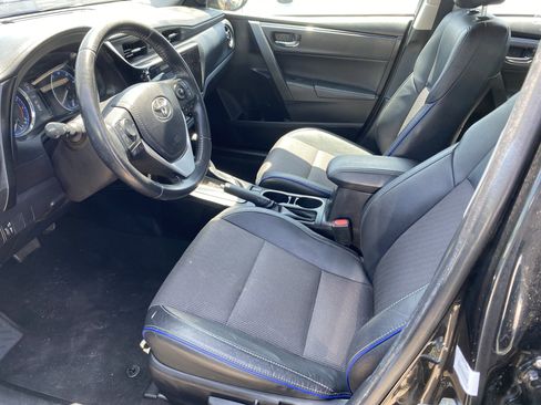 Used 2019 Toyota Corolla SE w/ Protection Package FWD image 10