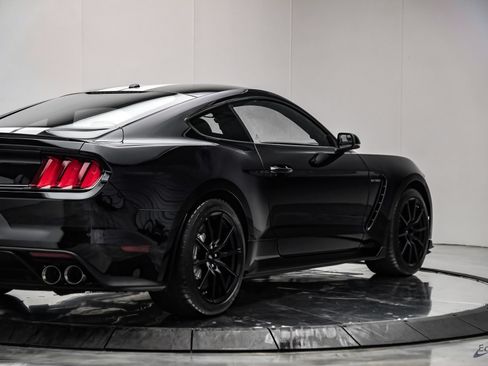 Used 2015 Ford Mustang Shelby GT350 RWD image 18