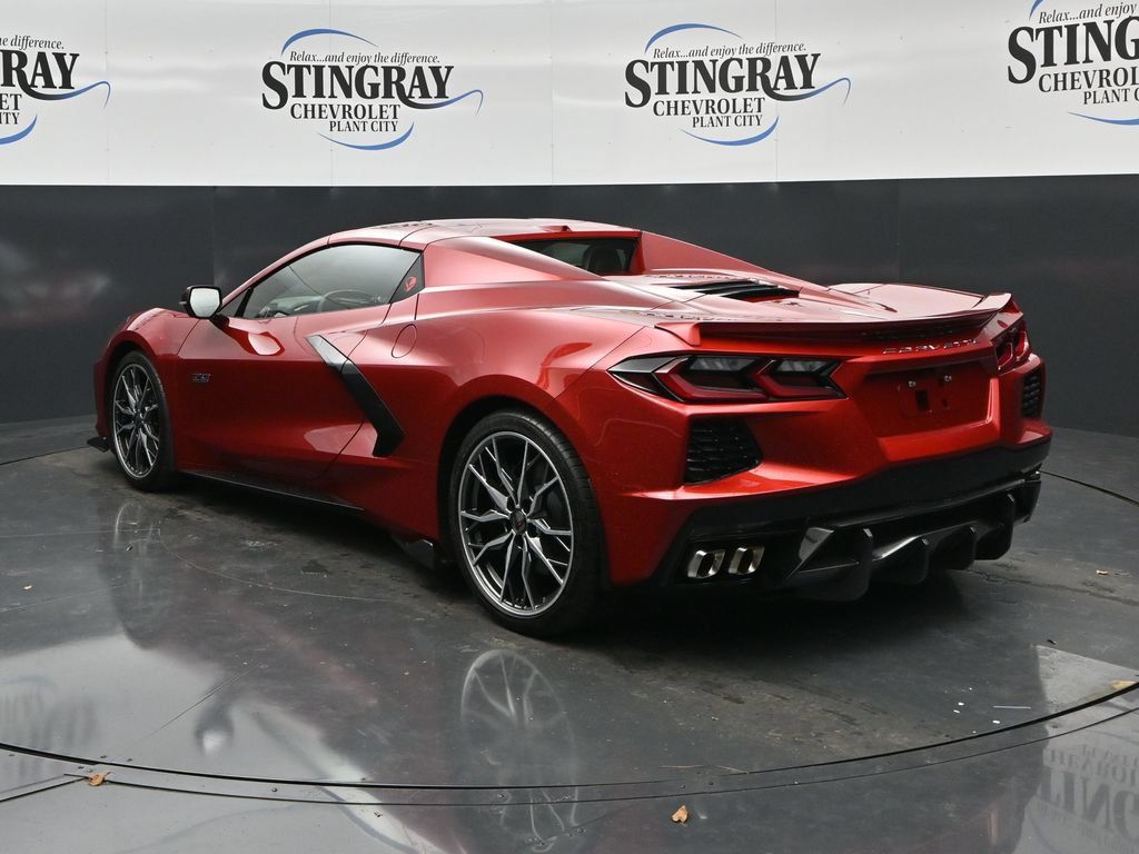 Used 2023 Chevrolet Corvette Stingray Convertible RWD image 5