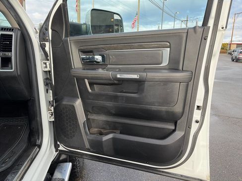 Used 2014 RAM 2500 Longhorn image 22