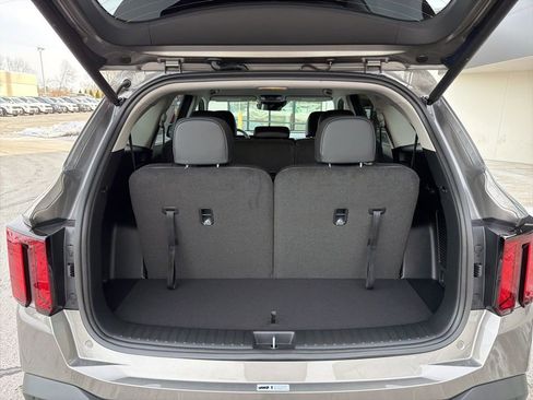New 2026 Kia Sorento EX AWD/4WD image 18