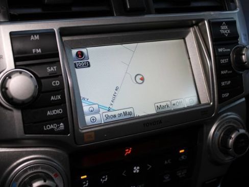 Used 2011 Toyota 4Runner Limited AWD/4WD image 18