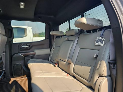 Used 2021 GMC Sierra 1500 SLT w/ SLT Premium Package AWD/4WD image 18
