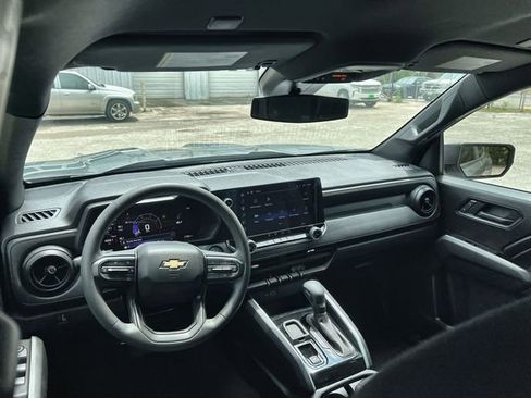 Certified 2025 Chevrolet Colorado W/T RWD image 10
