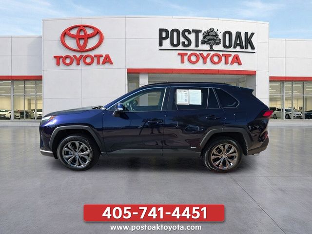 Used 2025 Toyota RAV4 XLE Premium AWD/4WD image 2