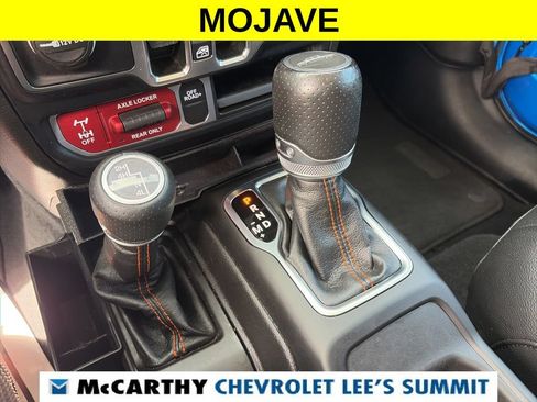 Used 2023 Jeep Gladiator Mojave AWD/4WD image 9
