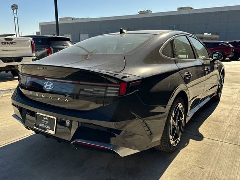 New 2026 Hyundai Sonata SEL FWD image 4