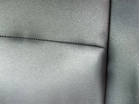 Used 2013 Volkswagen Beetle 2.5 FWD image 12