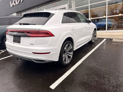 Used 2019 Audi Q8 Prestige image 3
