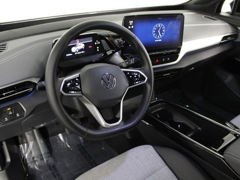 Used 2024 Volkswagen ID.4 2WD image 16