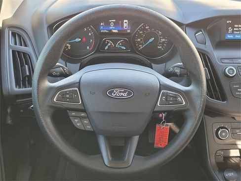 Used 2018 Ford Focus SE image 10