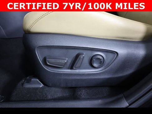 Used 2023 Toyota RAV4 Limited image 19