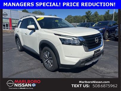 Certified 2023 Nissan Pathfinder SL