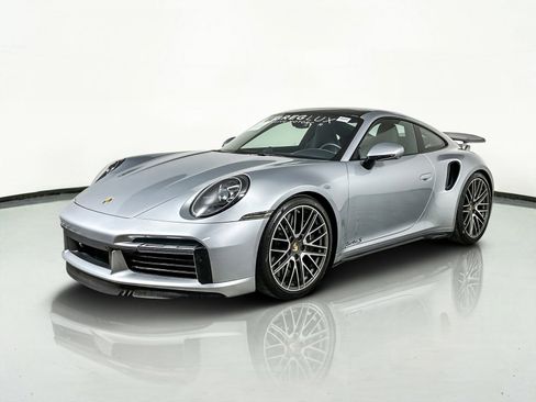 Used 2022 Porsche 911 Turbo S image 4