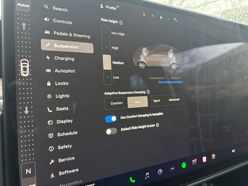 Used 2022 Tesla Model S AWD image 25